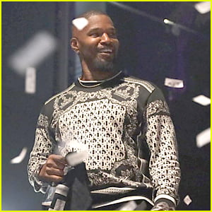 Jamie Foxx Celebrates The New Year Early in Miami With Friends
