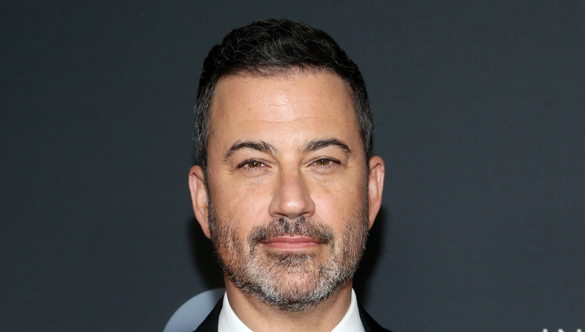 Jimmy Kimmel’s Wax Figure Scares All His Employees Jimmy Kimmel(00)