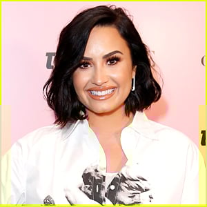 Demi Lovato Reveals She’s Performing at The Grammys! | 2020 Grammys