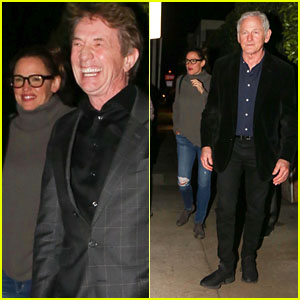 Jennifer Garner Gets Dinner With Martin Short & Victor Garber in Santa Monica