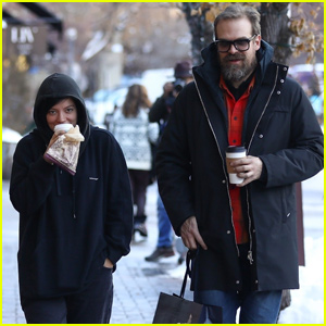 Lily Allen & David Harbour Couple Up For Trip to Aspen!