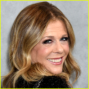 Rita Wilson's Golden Globes 2020 Hair & Makeup Person Is Very Late & She's 'Trying to Be Zen' About It