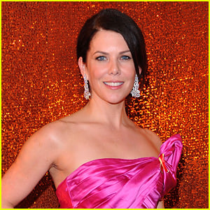 'The Mighty Ducks' Reboot in the Works at Disney+, Lauren Graham to Play Lead!