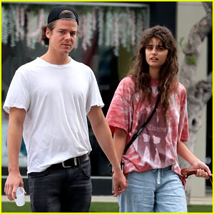 Taylor Hill Holds Hands with New Boyfriend Daniel Fryer in L.A.