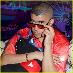 Bad Bunny Bares It All in the Buff While Quarantining at Home! | Bad Bunny, Shirtless