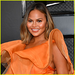 Chrissy Teigen Doesn’t Like Girl Scout Cookies, But Still Revealed How