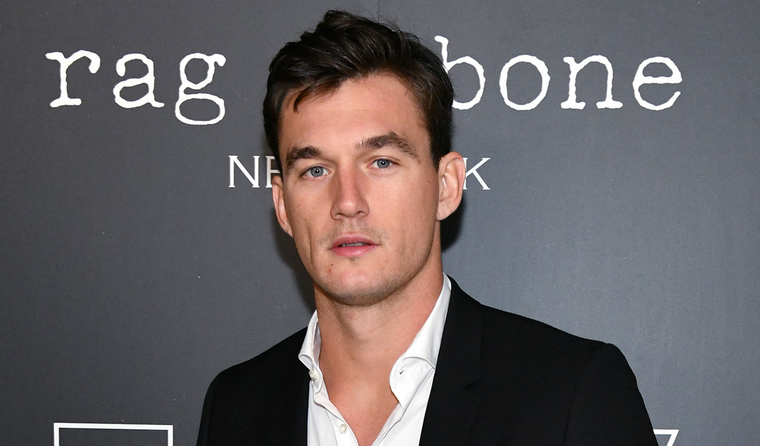 Tyler Cameron Shares Video from His Mom’s Final Moments, Advocates for