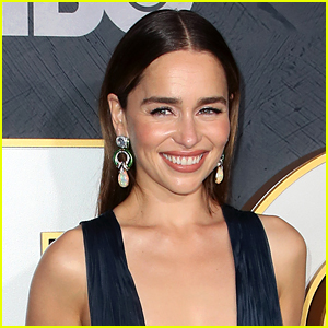 Emilia Clarke’s Brother Stole This From ‘Game of Thrones’ Set! | Emilia