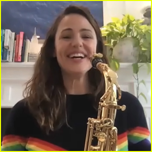 Jennifer Garner Plays 'Happy Birthday' on Saxophone for Jimmy Fallon's Home Edition of 'Tonight Show'!