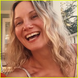 Jennifer Nettles Sings 'Tomorrow' From 'Annie' To Give Hope To Fans