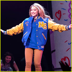 Sabrina Carpenter Takes First Bow in 'Mean Girls' After Making Her Broadway Debut!