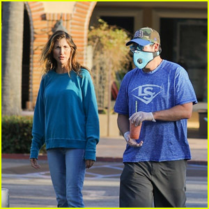 Adam Sandler & Wife Jackie Pick Up Food for the Family in Malibu