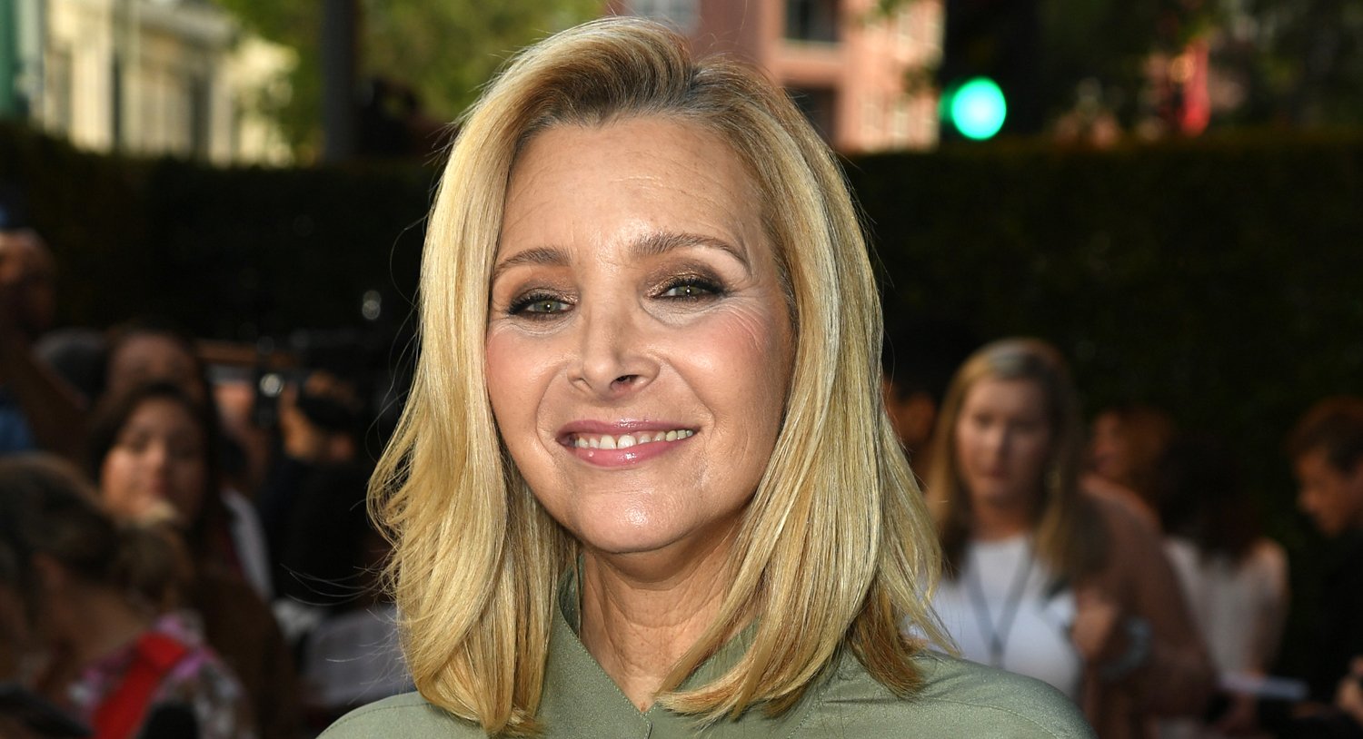 Lisa Kudrow Addresses Lack of Diversity on ‘Friends’ Friends, Lisa