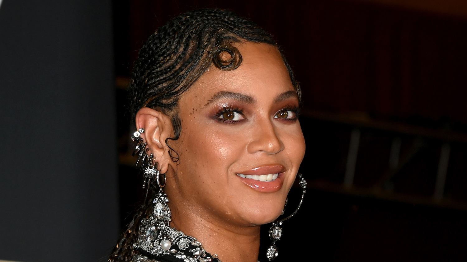 Beyonce Releases ‘The Lion King The Gift’ Deluxe Album Ahead of ‘Black