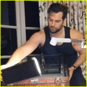 Henry Cavill Builds a Gaming PC in a Tank Top, Goes Viral (Video)