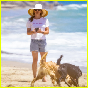 Jennifer Garner Enjoys a Sunny Day at the Beach With Family