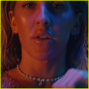 Ellie Goulding Releases Music Video for 'Love I'm Given' - Watch!