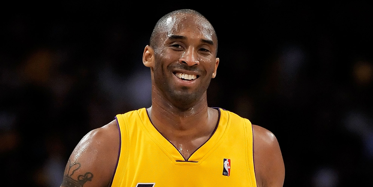 Kobe Bryant Left Out of MTV VMAs 2020 In Memoriam, Fans Express Outrage(02)