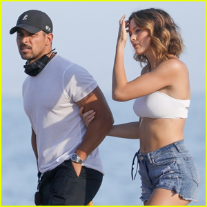 Wilmer Valderrama & Fiancee Amanda Pacheco Spend the Day at the Beach with Friends