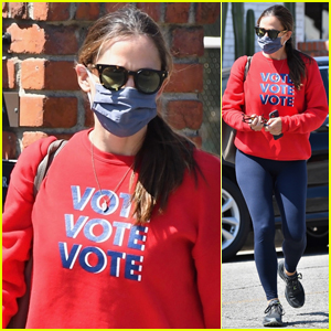 Jennifer Garner Reminds Everyone to Vote With Her Red, White & Blue Ensemble