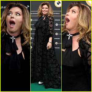 Shania Twain Gets Animated on the Red Carpet in Zurich!