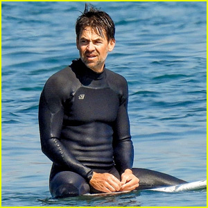 'My Boys' Actor Kyle Howard Shows Off Fit Body in a Wetsuit While Surfing!