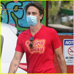 Zach Braff Wears 'Voting is Sexy' T-Shirt While Out in L.A.