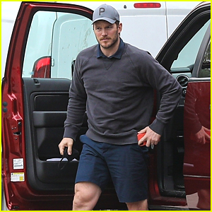 Chris Pratt Tried to Go Golfing With His Son, But the Course Was Closed!