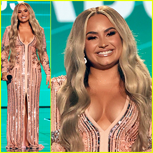 Demi Lovato Goes Blonde, Talks Broken Engagement to Max Ehrich at People's Choice Awards 2020