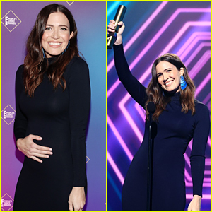 Pregnant Mandy Moore Cradles Baby Bump After Win at People's Choice Awards 2020!
