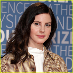 Lana Del Rey Reveals How She Fractured Her Arm