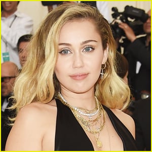 Miley Cyrus Reveals Which Singer She's Crushing On!