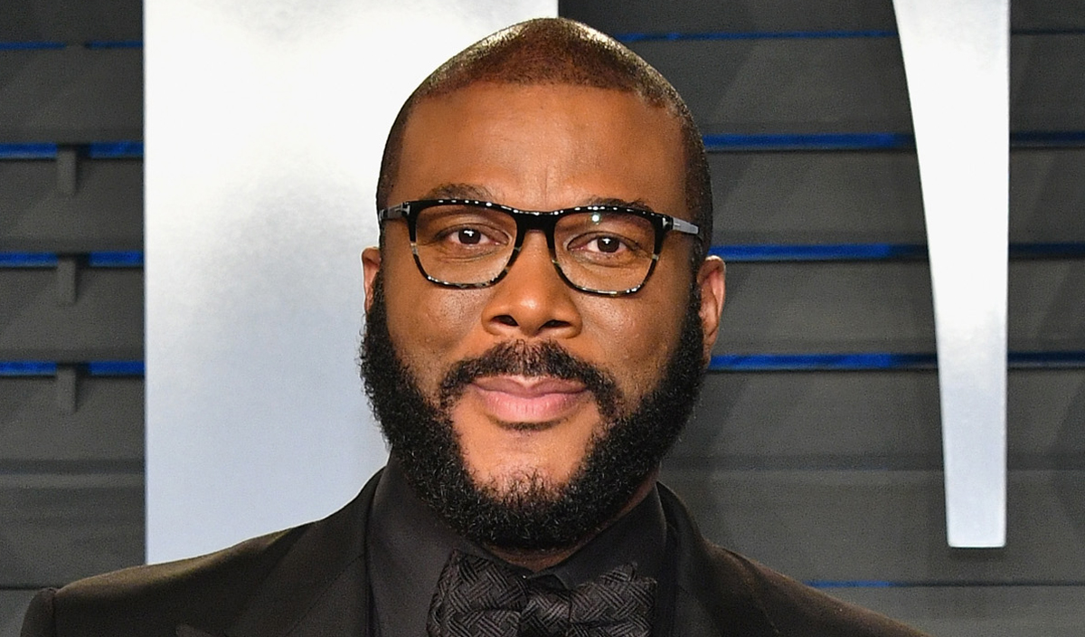 Tyler Perry Fans Tyler Perry Fans Are Shooting Their Shot After He Says He's Single ...