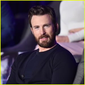 Chris Evans Reacts to Reports of Returning to Play Captain America