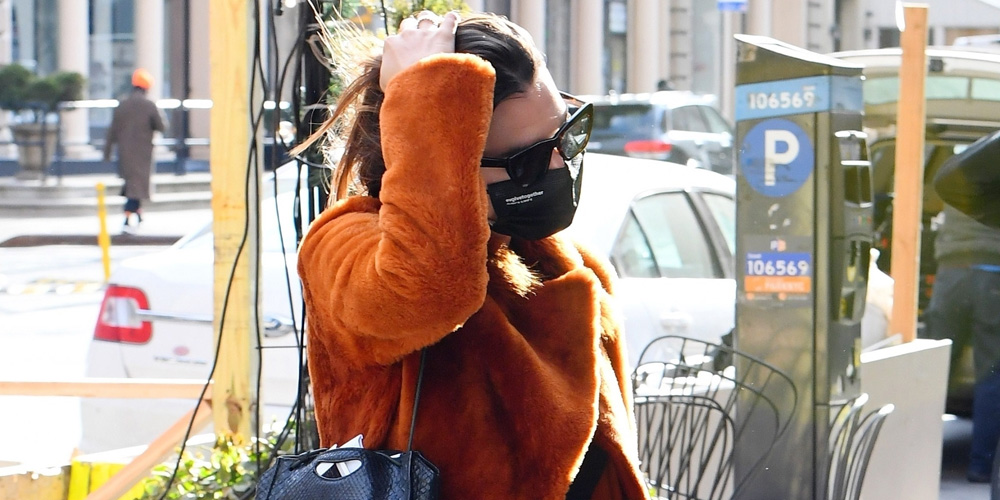 Pregnant Emily Ratajkowski Runs Errands With Sebastian Bear-McClard After Quick Florida Getaway