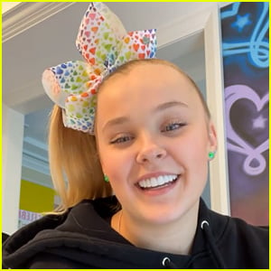 JoJo Siwa Talks Coming Out, Her Parents' Reactions, & Labels on Her Sexuality