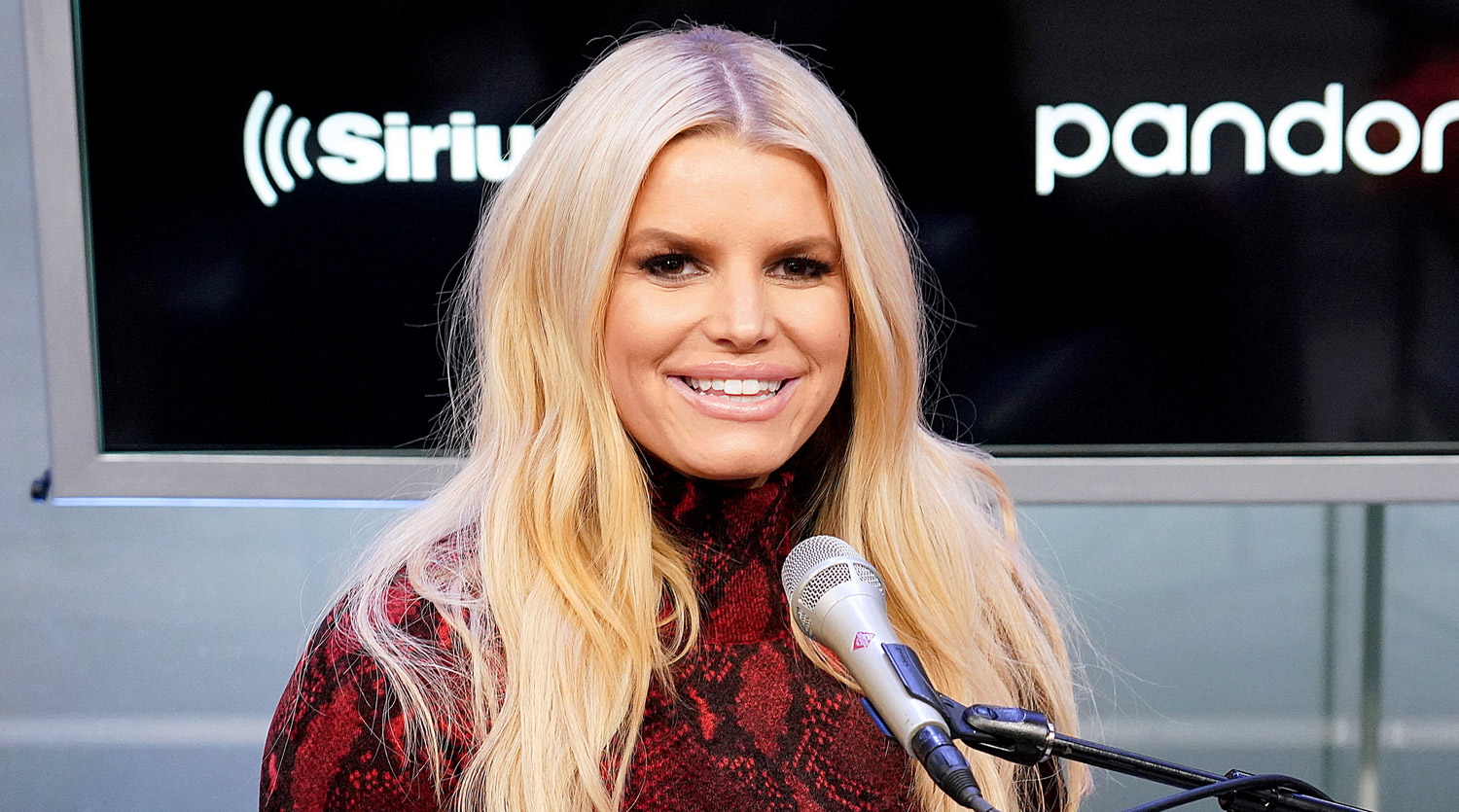 Jessica Simpson Hilariously Reacts to Claims that Subway’s Tuna