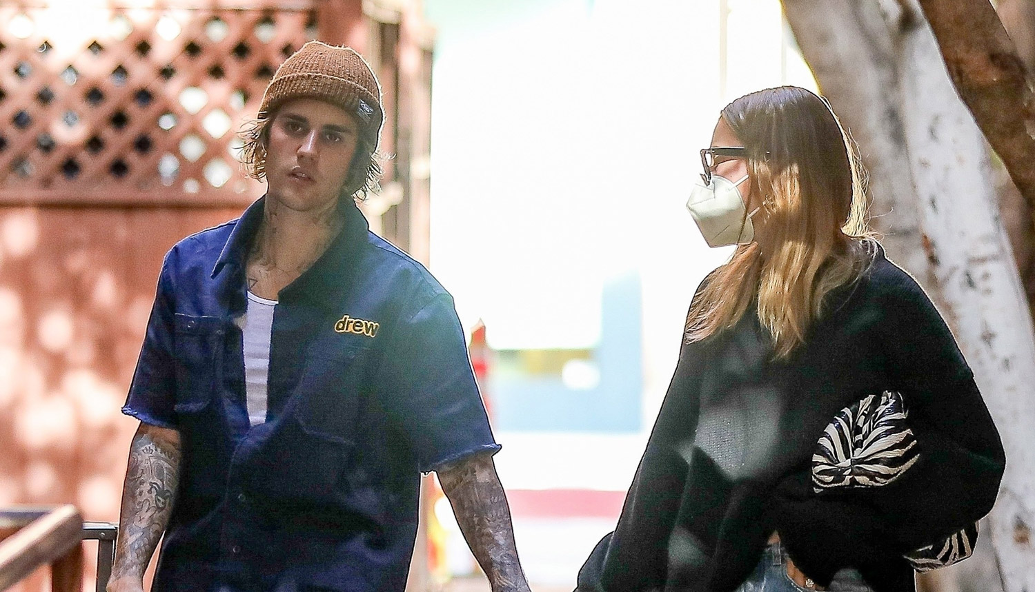 Justin Bieber & Wife Hailey Hold Hands While Running Errands Together