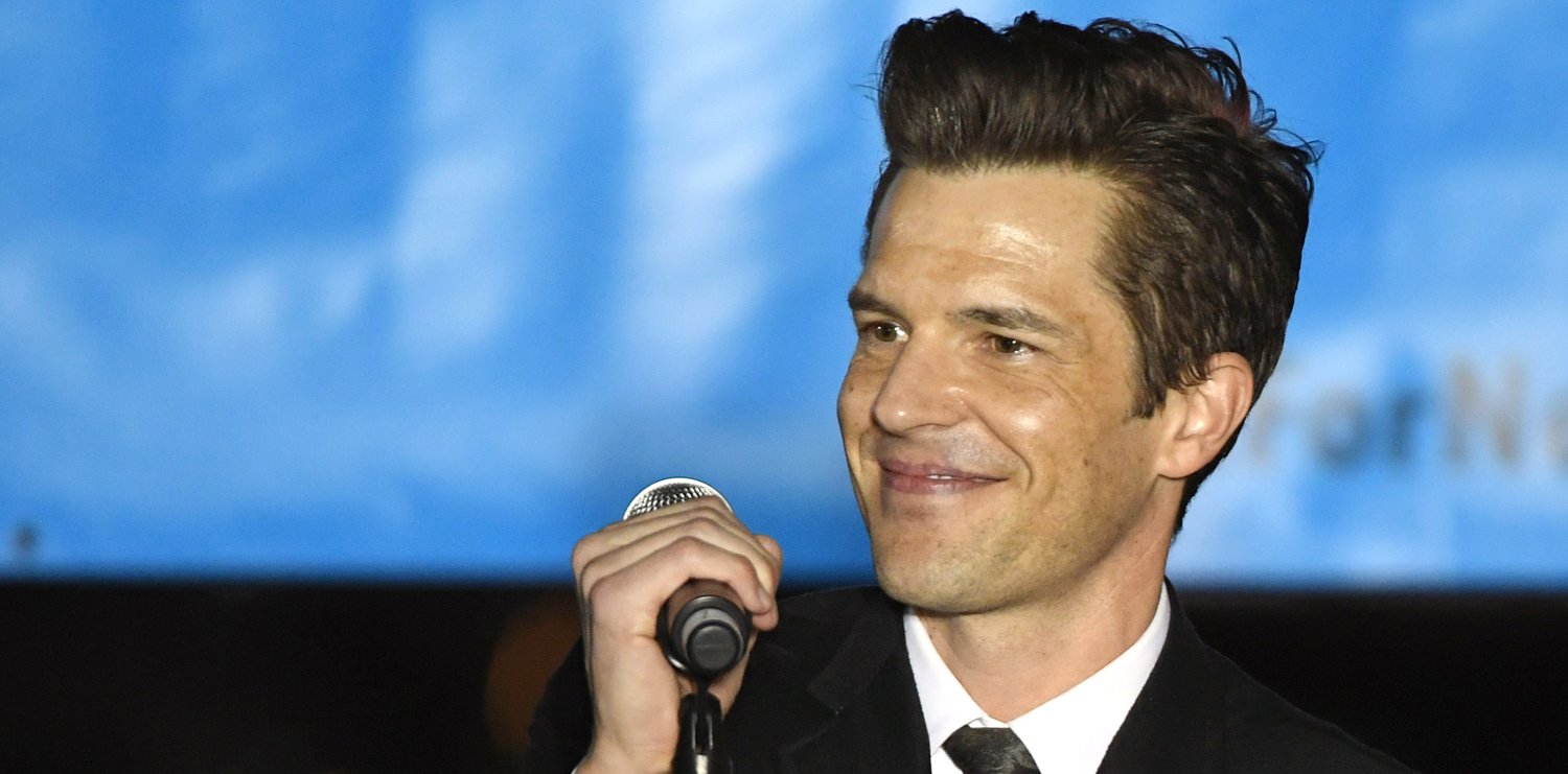 The Killers’ Frontman Brandon to Undergo Shoulder Surgery Following(02)