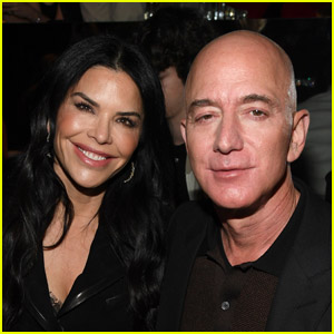 Jeff Bezos Enjoys Mexican Getaway With Girlfriend Lauren Sanchez After Announcing He Is Stepping Down as Amazon CEO