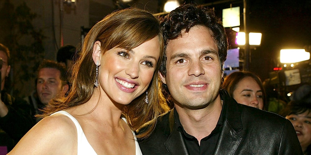 Mark Ruffalo & Jennifer Garner Reunite on ‘Adam Project’ Set See The
