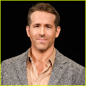 Ryan Reynolds Is Watching 'Green Lantern' For The First Time Ever & Live Tweeting It!