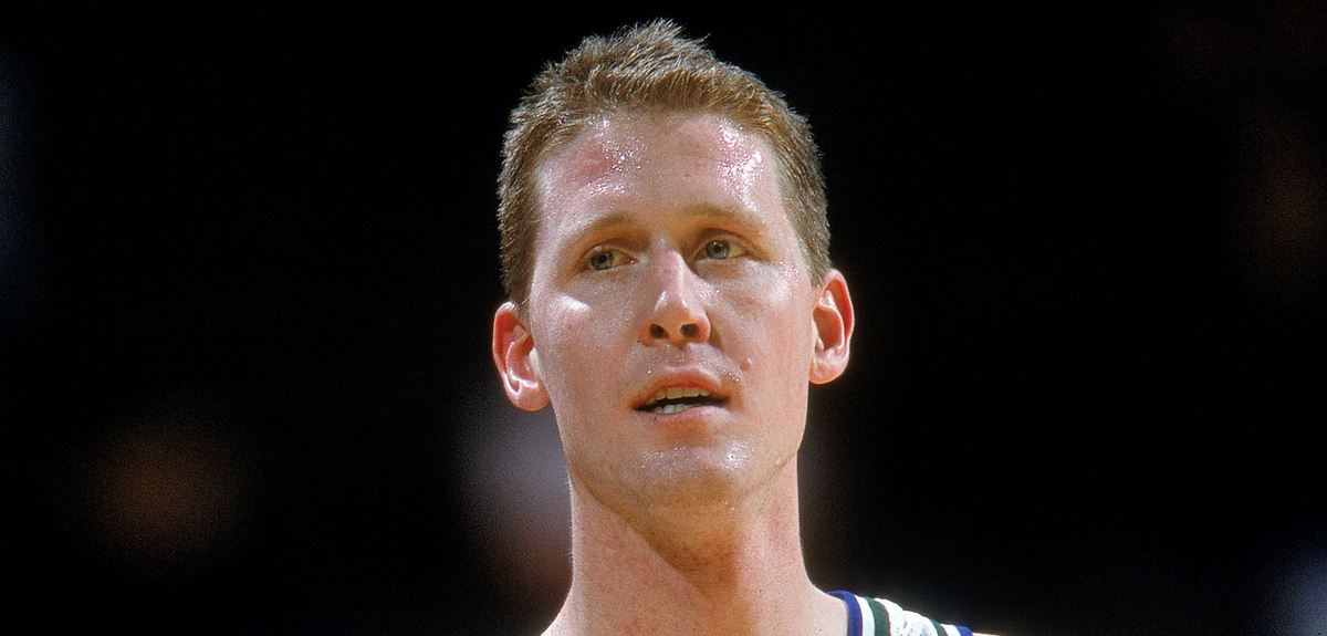 NBA Star Shawn Bradley Paralyzed in Devastating Accident Newsies