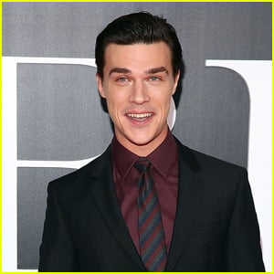 Finn Wittrock Will Play a Big Role in 'Green Lantern' Series at HBO Max!