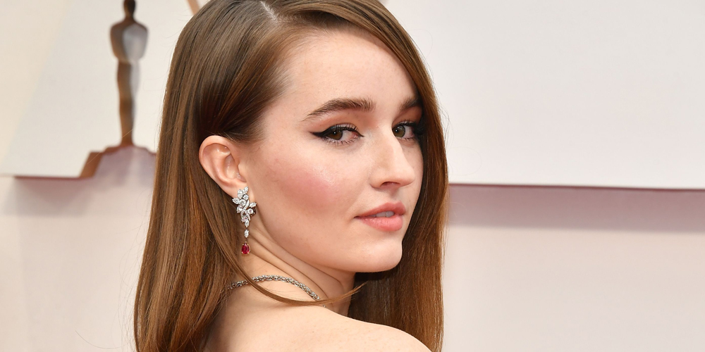 Kaitlyn Dever Joins the Cast of Clooney & Julia Roberts’ ‘Ticket(01)