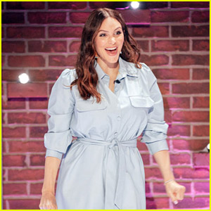 Katharine McPhee Performs a 'Country Comfort' Song Live for Kelly Clarkson - Watch Now!