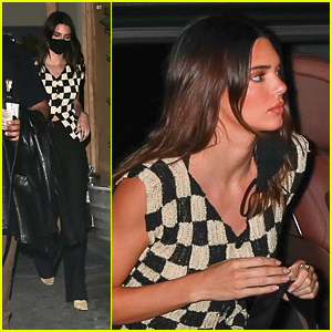 Kendall Jenner Checks Out Dinner at Craig's