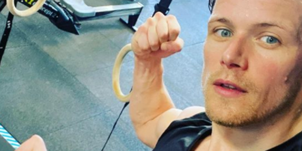 Sam Heughan Rings in His ’29th’ Birthday With a Buff Gym Selfie Sam
