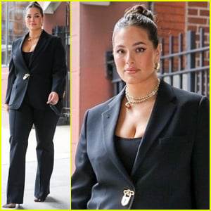 Ashley Graham Reveals the One Rule She Follows When Giving Advice to Her 'Mommy Friends'