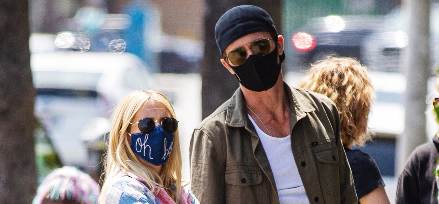 Emma Roberts Shares Rare Photo of Son Rhodes with Garrett Hedlund on(02)